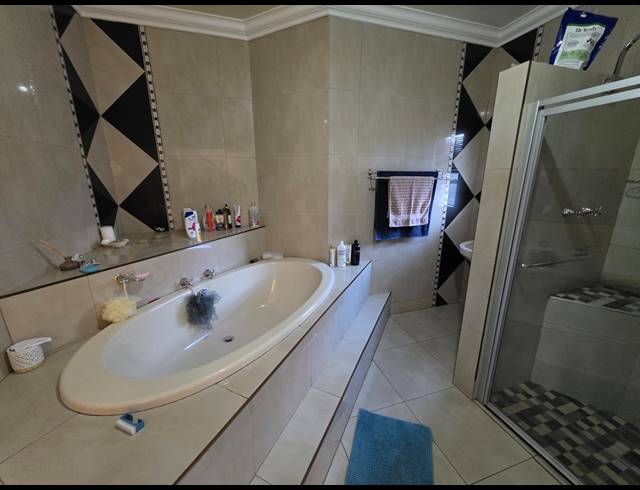 3 BEDROOM HOUSE FOR SALE IN VAALPARK